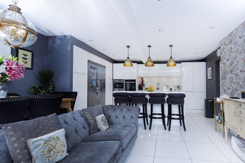 Living Dining...