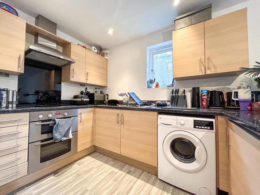 Narborough House 2 bed apartment to rent £1,300 pcm (£300 pw)