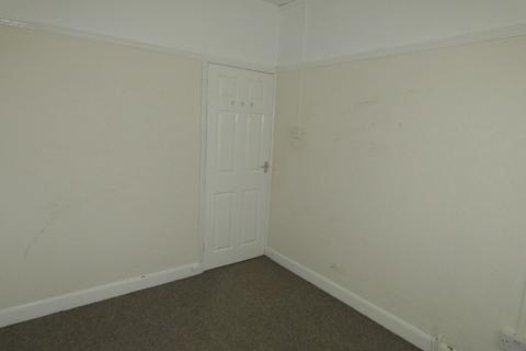 2 bedroom flat to rent, Sackville Street, Basford, Stoke On Trent, ST4