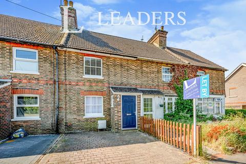 3 bedroom terraced house to rent, Crawley Road, Horsham