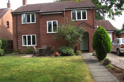 4 bedroom detached house to rent, Linden House, Tarleton Avenue, Woodhall Spa