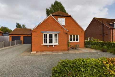 3 bedroom detached house for sale, 14 Lancaster Avenue, Horncastle