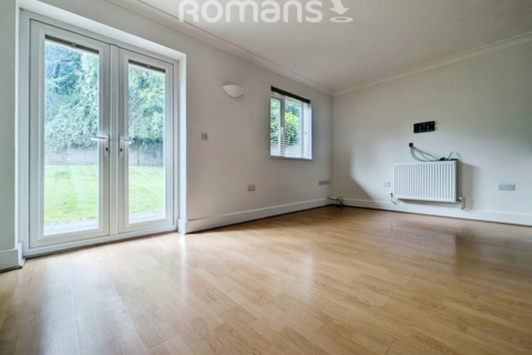 2 bedroom apartment to rent, Bassetsbury Lane