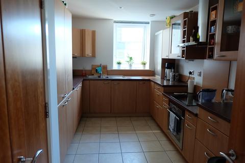 2 bedroom apartment to rent, Capital East Apartments Western Gateway E16