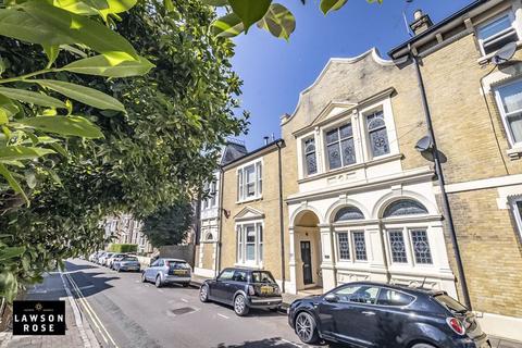 2 bedroom terraced house for sale, Elphinstone Road, Southsea