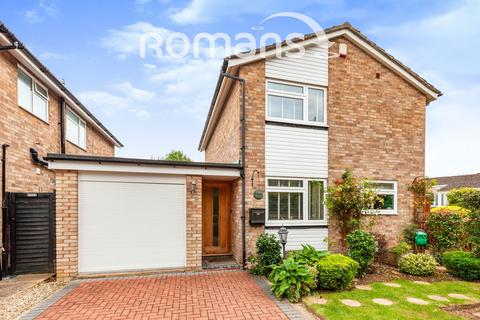 3 bedroom detached house to rent, Ruddlesway