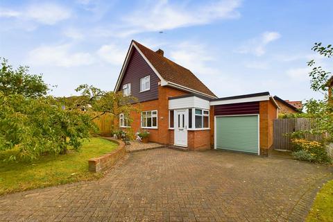 3 bedroom detached house for sale, Hawthorn Close, Nottingham NG14