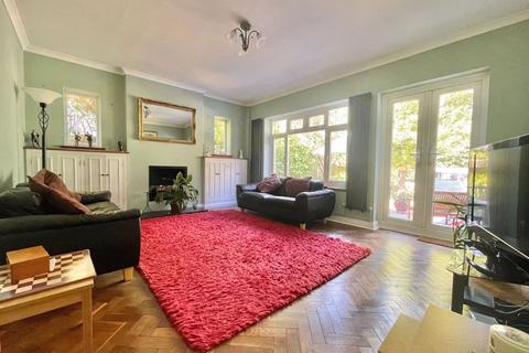 3 bedroom detached bungalow for sale, Greenways, Esher