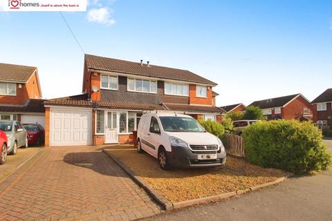 3 bedroom semi-detached house for sale, Meon Way, Wolverhampton