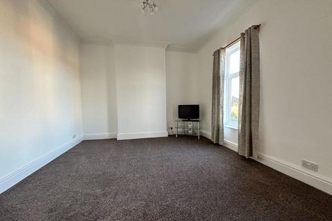 2 bedroom apartment to rent, Sussex Road, Southport PR8