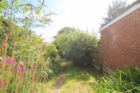 3 bedroom terraced house for sale, Millet Road, Greenford