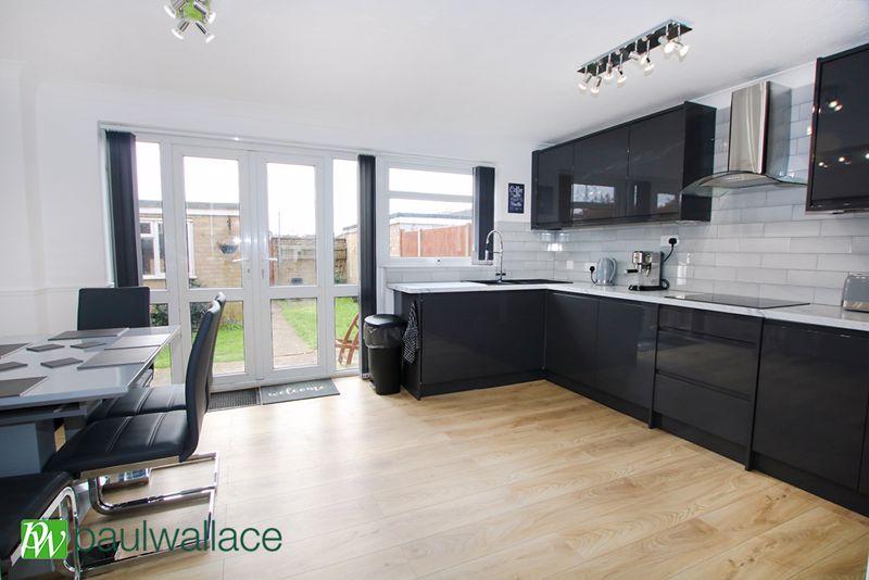 Perrysfield Road, Cheshunt 3 bed terraced house for sale £425,000