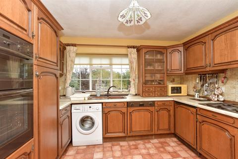 4 bedroom detached house for sale, Medlar Close, Bredgar, Sittingbourne, Kent