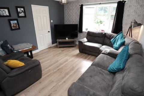 3 bedroom end of terrace house for sale, Berwick Close, Macclesfield