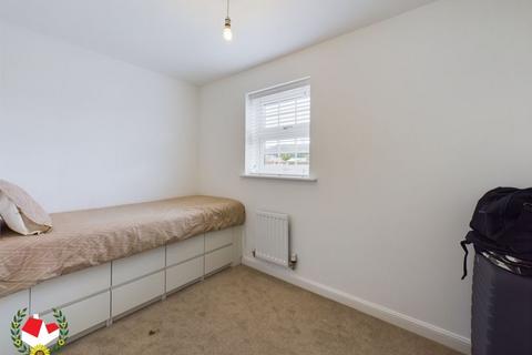 2 bedroom apartment for sale, Laurel Drive, Brockworht, Gloucester. GL3 4GF