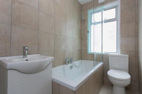 4 bedroom house to rent, Brudenell Road, Tooting Bec SW17