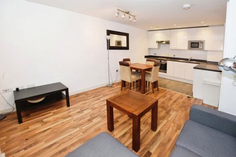 2 bedroom flat to rent, The Quadrangle, 1 Lower Ormond Street, Southern Gateway, Manchester, M1