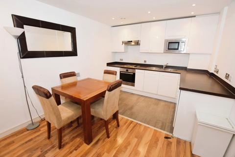 2 bedroom flat to rent, The Quadrangle, 1 Lower Ormond Street, Southern Gateway, Manchester, M1