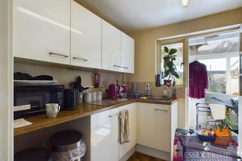 7 Ascot Close, Benfleet, SS7 3SF