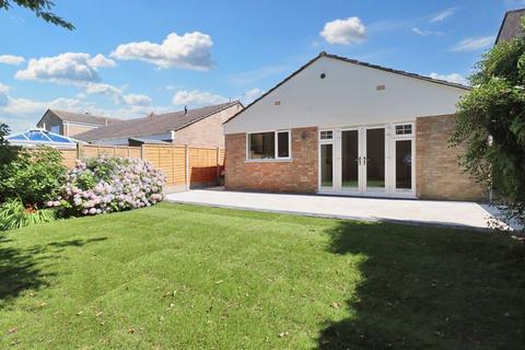 3 bedroom bungalow to rent, Somerton Road, Clevedon