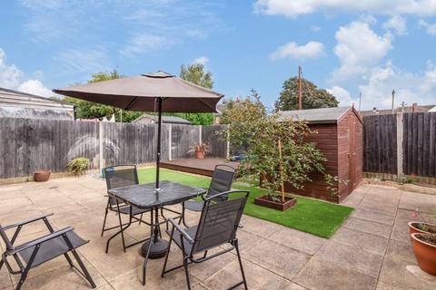 2 bedroom flat for sale, Prinsted Gardens, Southbourne