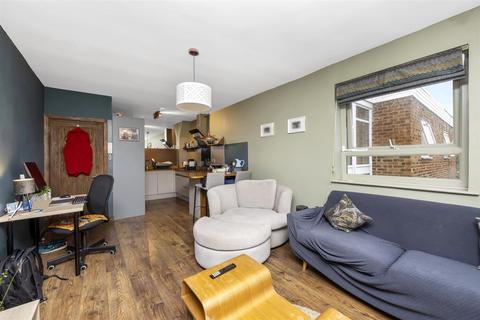 1 bedroom apartment for sale, Station Road, Billingshurst RH14