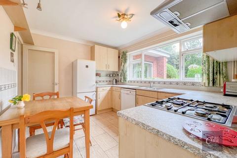 11 The Windings, Lichfield, WS13 7EX