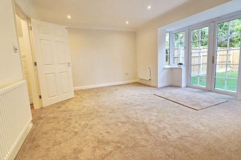 4 bedroom townhouse for sale, Old Clough Lane, Manchester M28