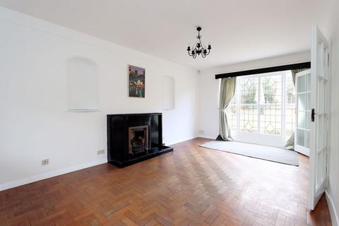 4 bedroom detached house for sale, Brook Way, Chigwell IG7