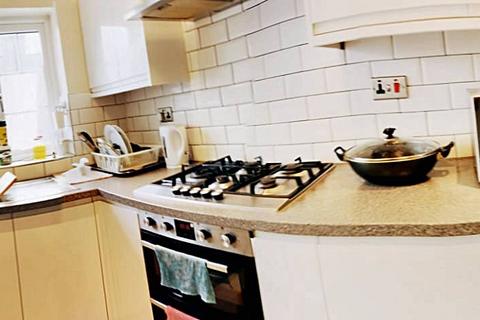 1 bedroom in a house share to rent, Stellman Close, London E5