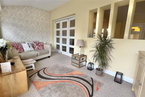 6 Carr Gate, Wirral, CH46 6EQ