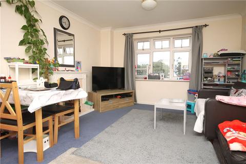 2 bedroom apartment for sale, London Road, Ashford, Surrey, TW15