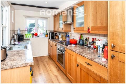 2 bedroom terraced house for sale, Elm Road, Windsor, Berkshire