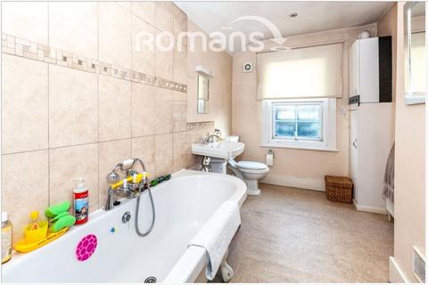65 Elm Road, Windsor, SL4 3NB