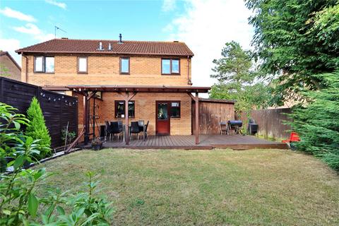 3 bedroom semi-detached house for sale, Nutmeg Close, Walnut Tree, Milton Keynes, Buckinghamshire, MK7