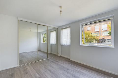 1 bedroom flat for sale, Woodpecker Mount, Pixton Way, Croydon