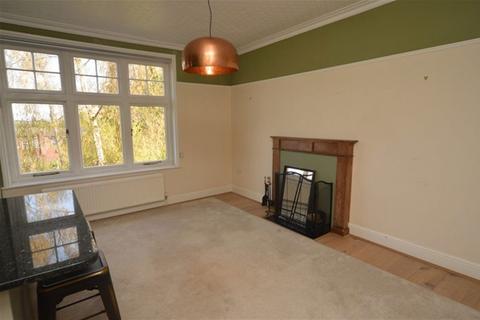 3 bedroom flat to rent, Lemsford Road, St Albans, Hertfordshire