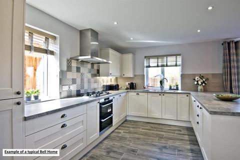 4 bedroom detached house for sale, Wheatsheaf Close, Fromes Hill, Ledbury, Herefordshire, HR8 1HT