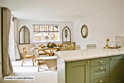 4 bedroom detached house for sale, Wheatsheaf Close, Fromes Hill, Ledbury, Herefordshire, HR8 1HT