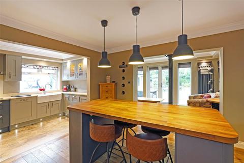 4 Beechfield, Wakefield, WF2 6AW