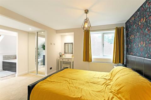 4 Beechfield, Wakefield, WF2 6AW