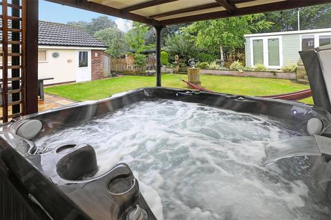 4 Beechfield, Wakefield, WF2 6AW