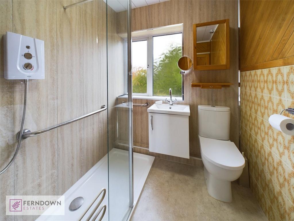 Family Shower Room