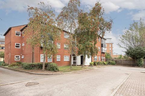 21 Lime Tree Place, St Albans, AL1 3BD