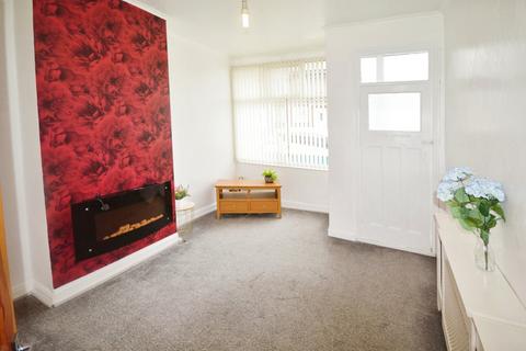 2 bedroom end of terrace house to rent, Chesterfield Avenue, Chesterfield S43