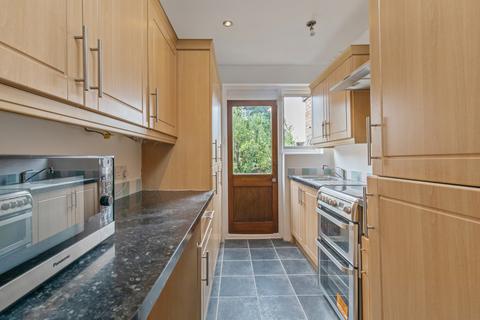 103 Churston Drive, Morden, SM4 4JE