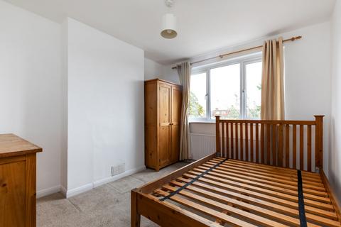 103 Churston Drive, Morden, SM4 4JE