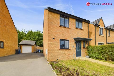 3 bedroom detached house for sale, Wagstaffe Close, Huntingdon PE26