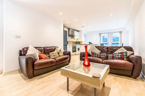 2 bedroom apartment to rent, Simpson Street, Manchester M4
