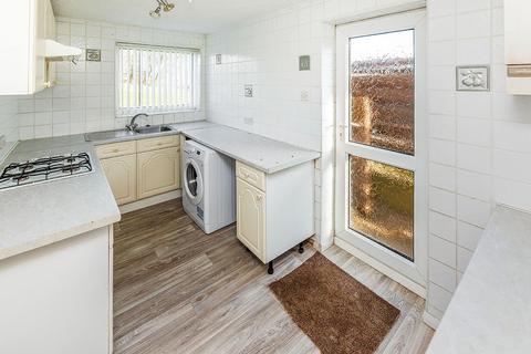 3 bedroom semi-detached house to rent, Willow Crescent, Sheffield S35